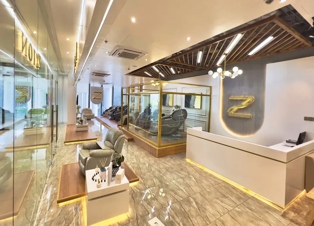 Clark Cityfront Mall showroom