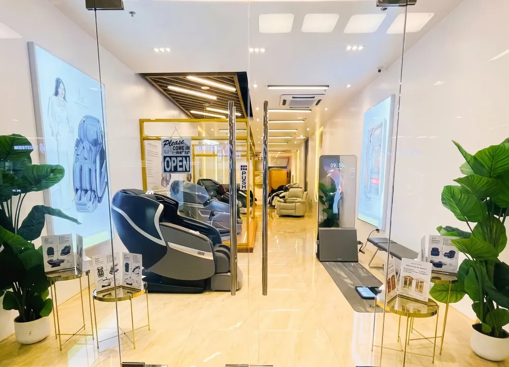 Festival Mall Alabang showroom